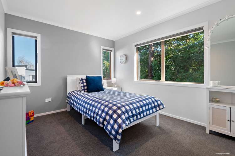 1/10 Gazeley Avenue Silverdale_9