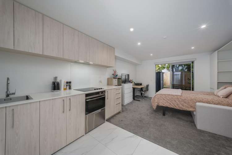 2/17 Winchester Street Merivale - Christchurch City_3
