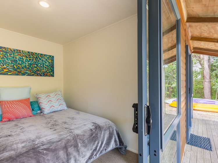 64 Totara Avenue Collingwood_9