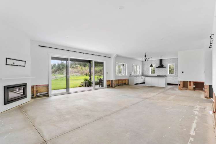 243 Waitakere Road Taupaki_9