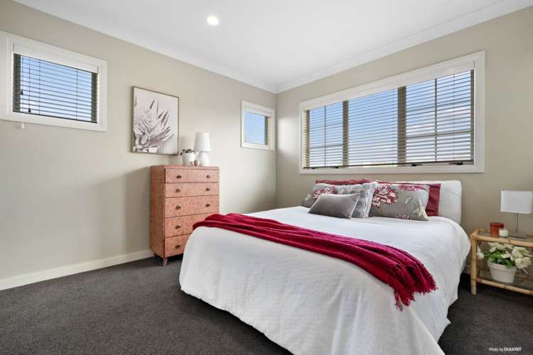 53 Pine Harbour Parade Beachlands_12