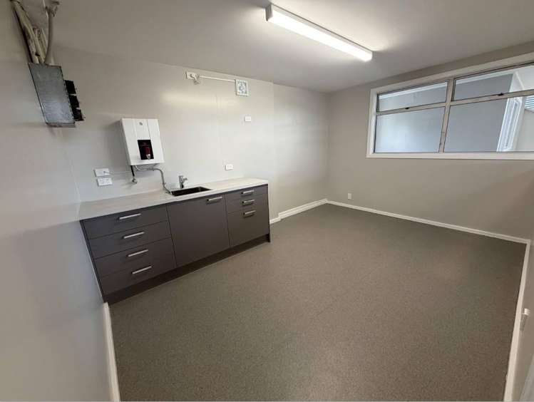 69 Treffers Road Wigram_6