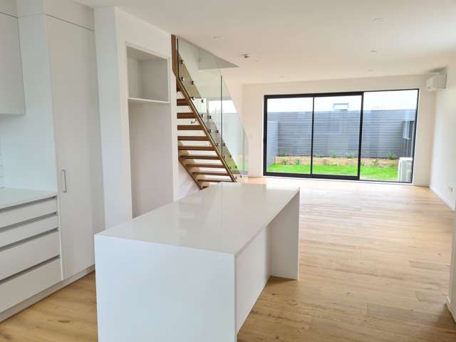 Near New Townhouse, St Heliers