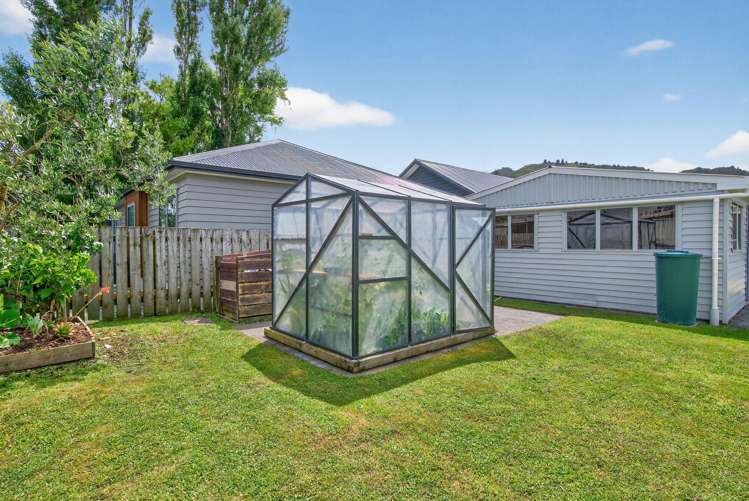 7 Fitzherbert Road Wainuiomata_22