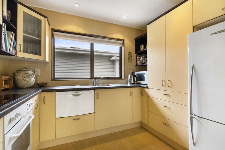 2/41 Rawhiti Road One Tree Hill_8