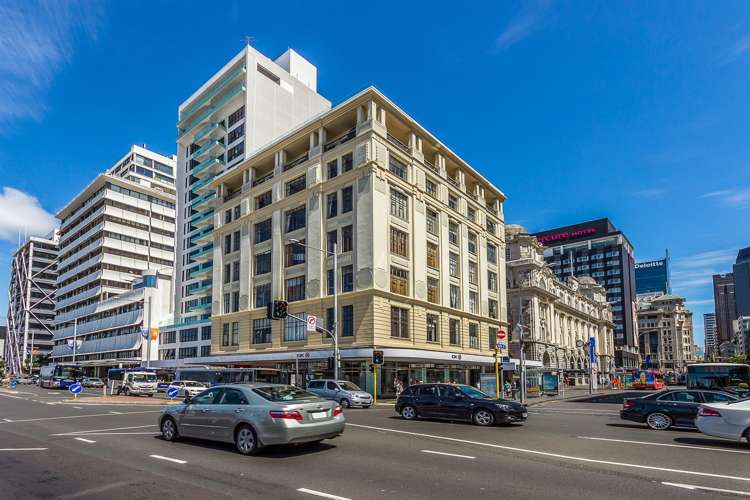 5f/2 Queen Street Auckland Central_17