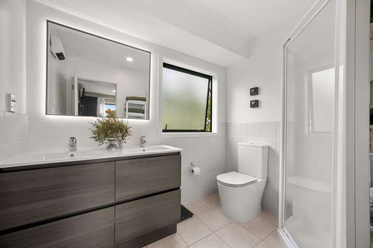 9 Langana Avenue Browns Bay_12