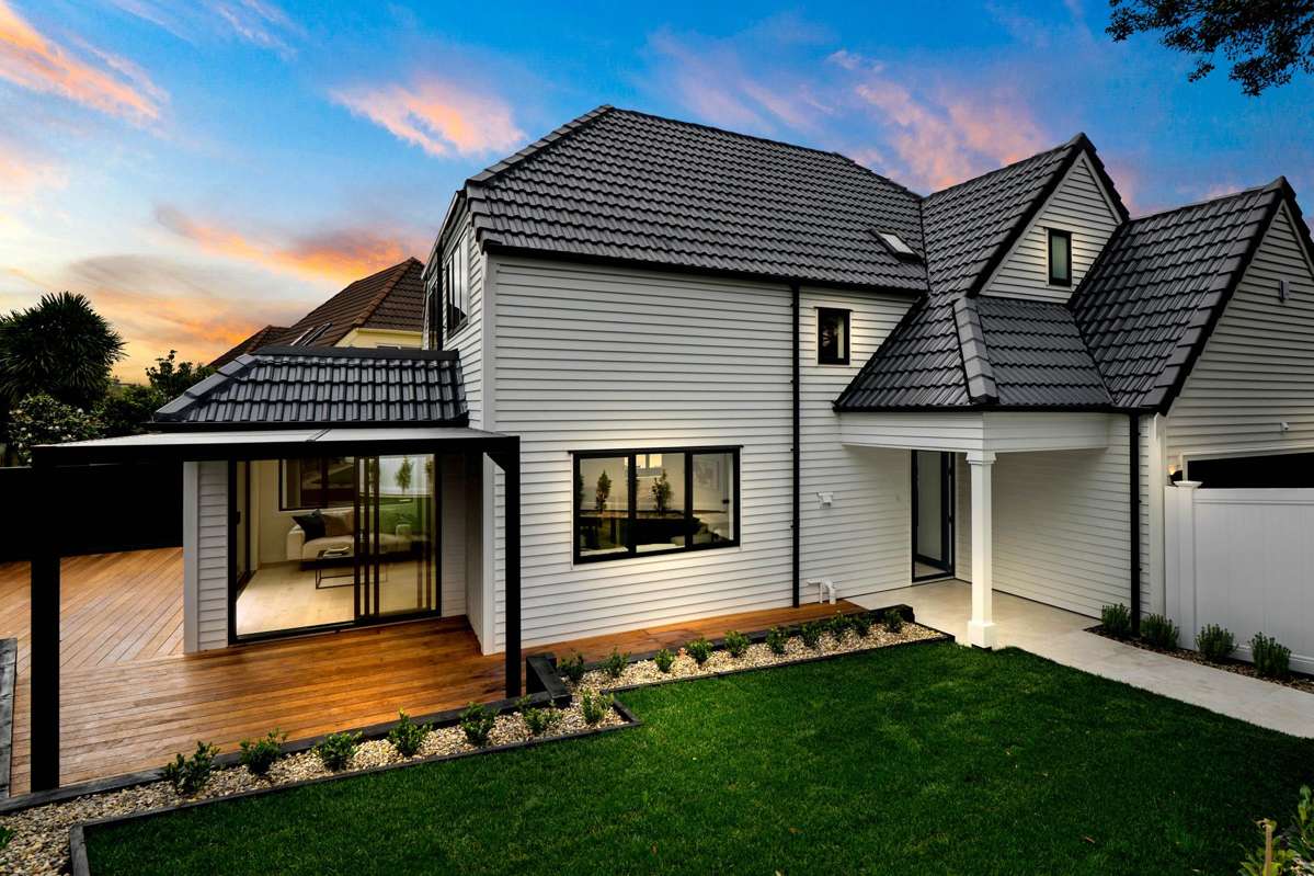 1/142 Riddell Road_1