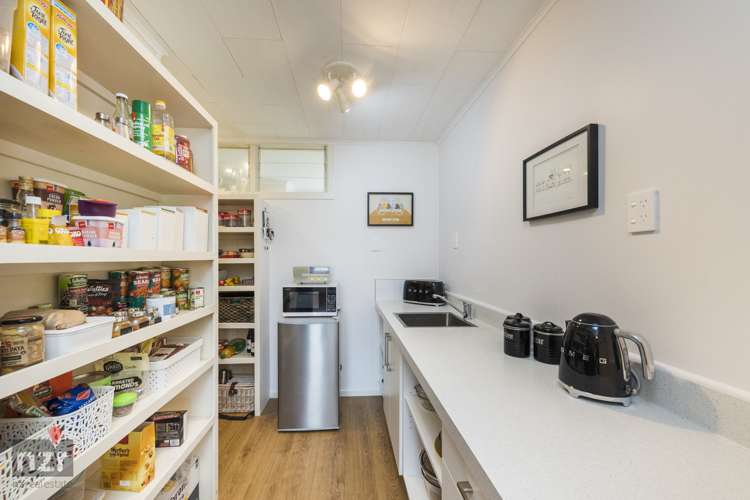 178 James Road Halcombe_5