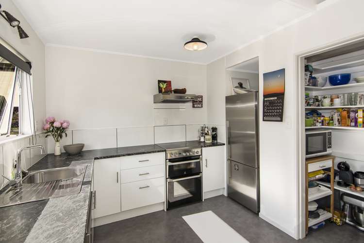 55 Eighty Eight Valley Road Wakefield_11