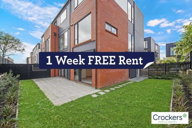 Brand New 3 Bdrm Apartment At The Heart Of Te Atatu South Park side living