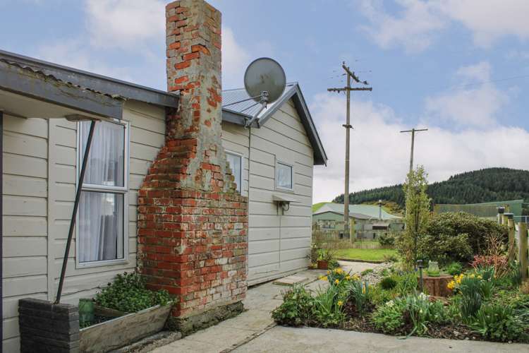 32 Hurst Street Kaitangata_30