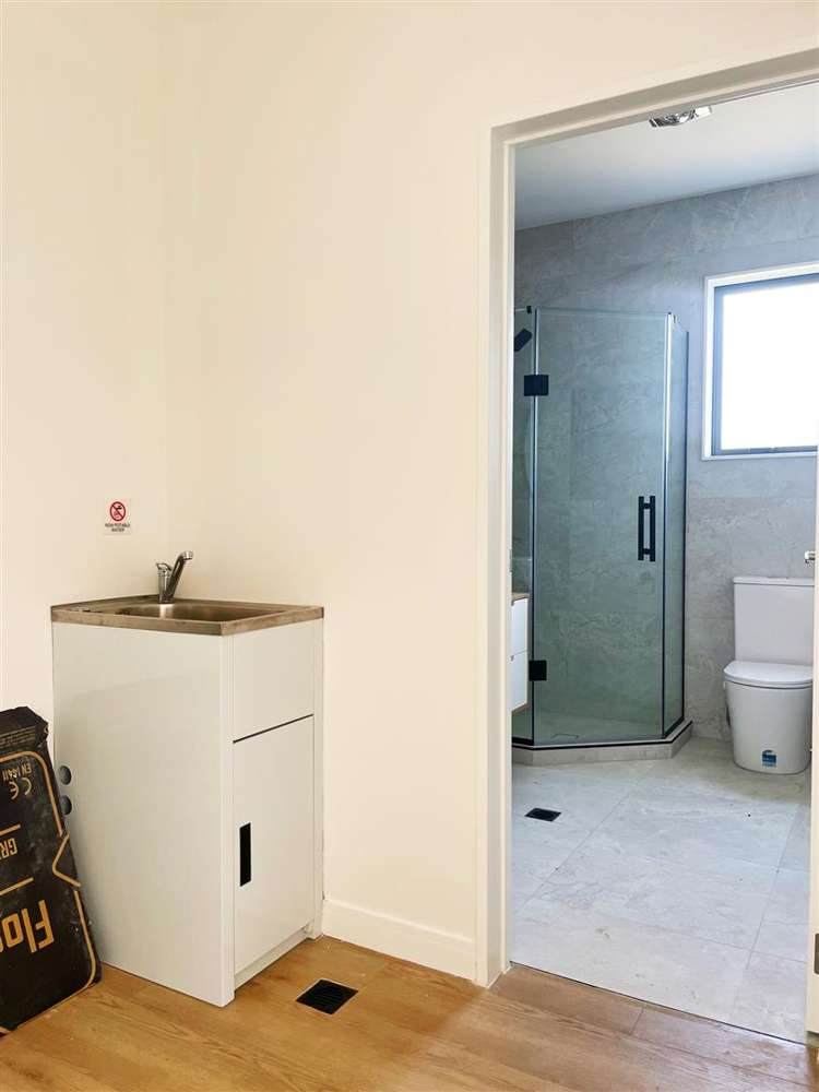 6 Ihi Place Karaka_11