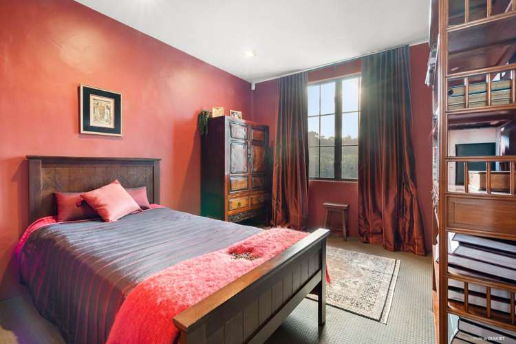 566 Whitford Road Whitford_11