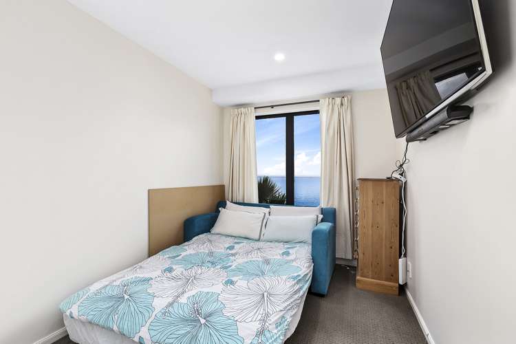 2/148 Evans Bay Parade Roseneath_15