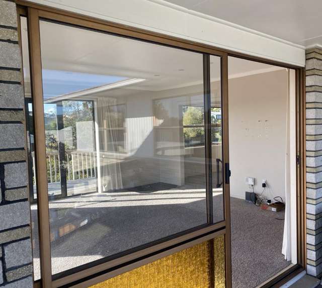 37 Hyde Avenue - Upstairs 1140_2