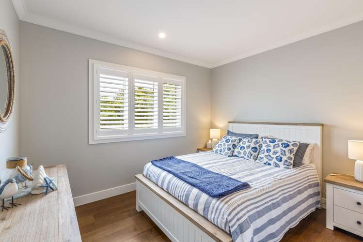 7 Lamont Place Waikanae_24