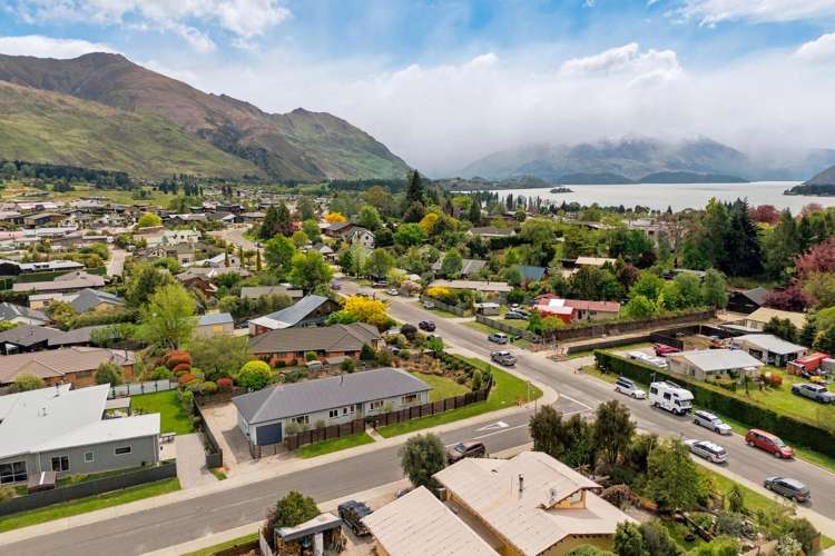 225 Stone Street Wanaka_27