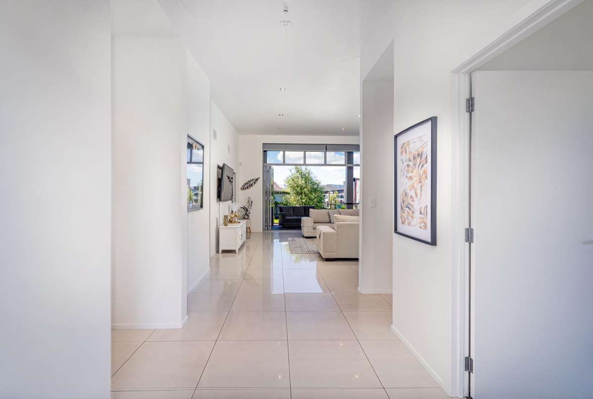 105 South Highway East_2