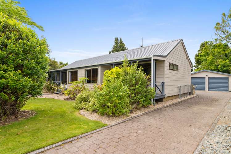 13 Henare Place Tihiotonga_5