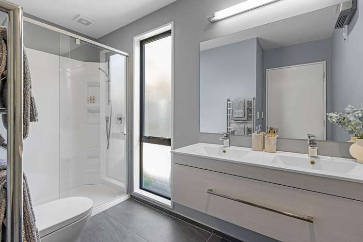 22 Bronco Drive Aidanfield_11