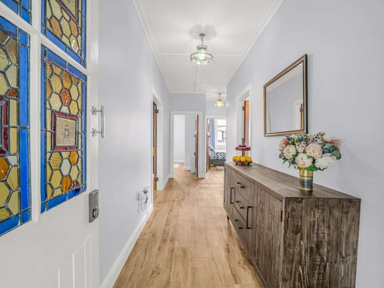 93 Wood Street Takaro_8