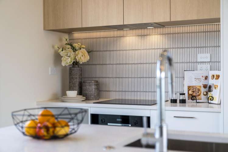 8/6 Shakespeare Road_2