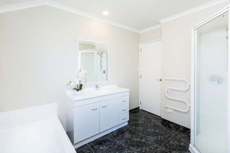 17 Birkinshaw Grove Riverstone Terraces_18