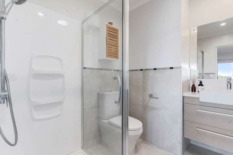 25 Haddington Drive Flat Bush_11