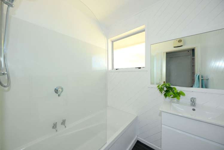 1/179 Dunbars Road Halswell_11