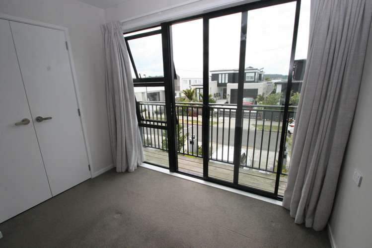 21 Treloar Crescent Hobsonville_9