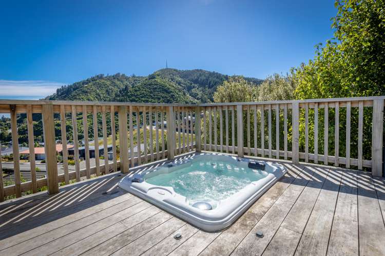 5 Marie Place Bishopdale_16