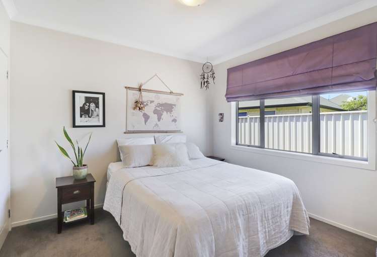 20 Pohutukawa Grove Lytton West_11