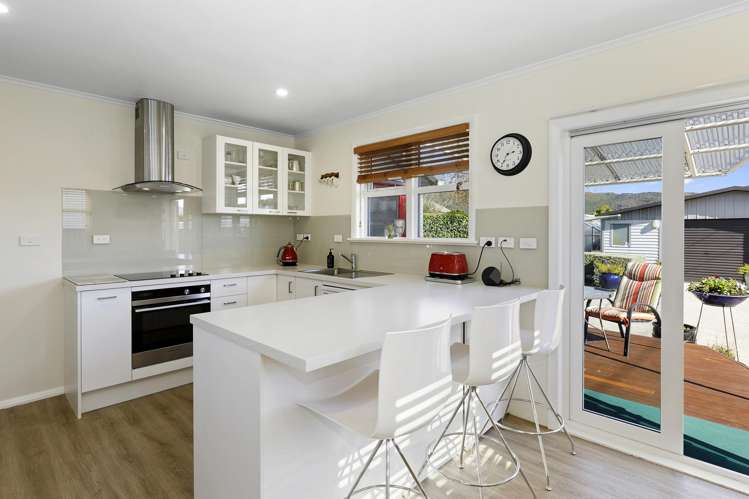 49 Chapman Crescent Naenae_2