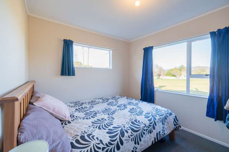 38 Lawson Burrows Crescent Te Anau_16