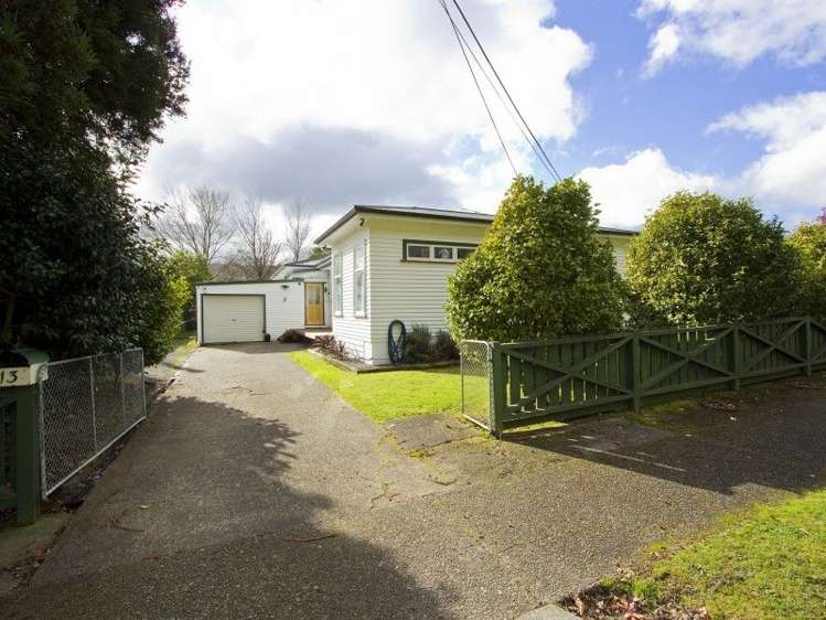 13 Hine Road Wainuiomata_19
