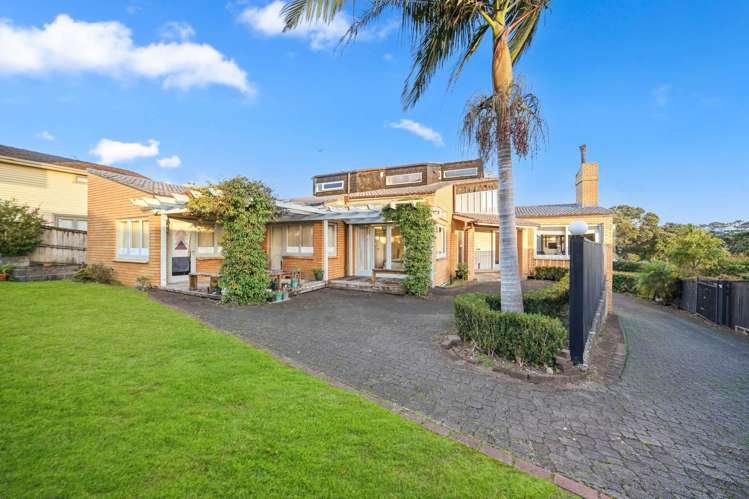 1 Churchill Road Murrays Bay_1