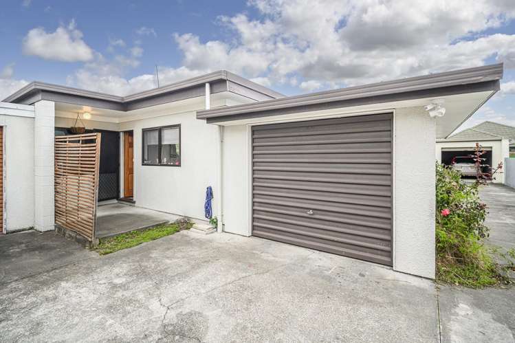 2/708 Terrace Road_0