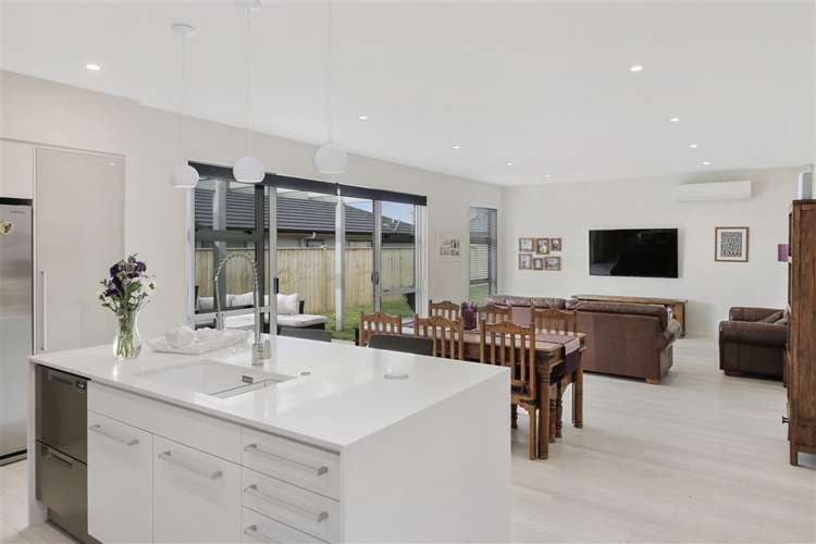 7 Mahutonga Avenue Beachlands_5