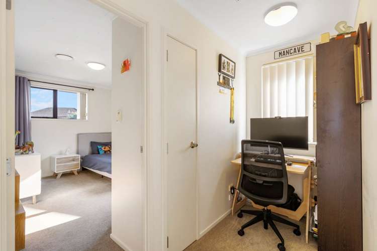 30 Greenbough Lane Greenhithe_8