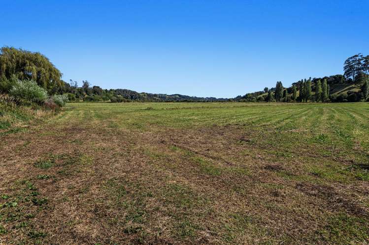 621 Wainui Road_5