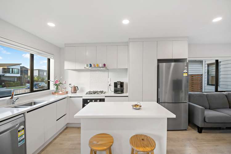 13 Kokowai Parade Hobsonville_5