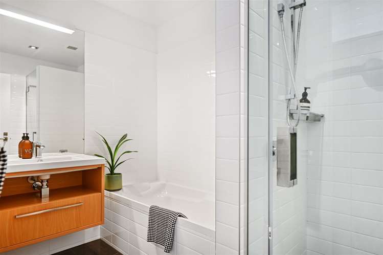 134 Richmond Hill Road Richmond Hill_17