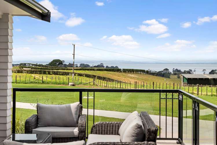 6 Tram Gully Road Awhitu_7