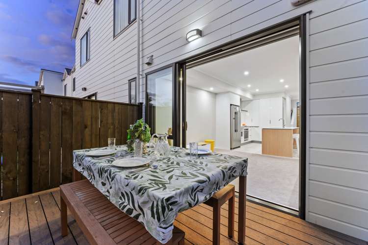 5 Cambie Avenue Red Beach_10