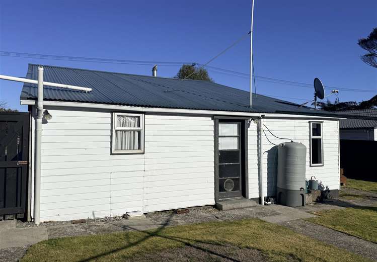 31 Fox Street Cobden_24