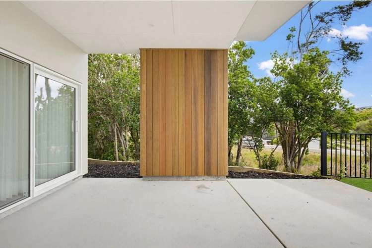 6 Homestead Avenue Stoke_7
