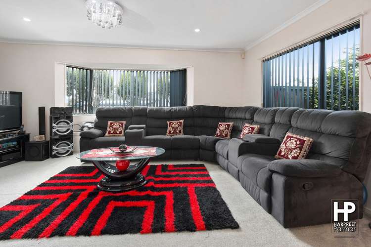 15 Pitt Avenue Clendon Park_11