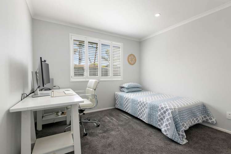 1/7 Athena Drive Totara Vale_16