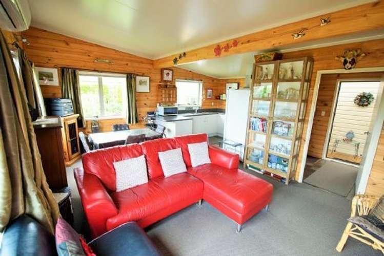 12 Burns Street Owaka_7